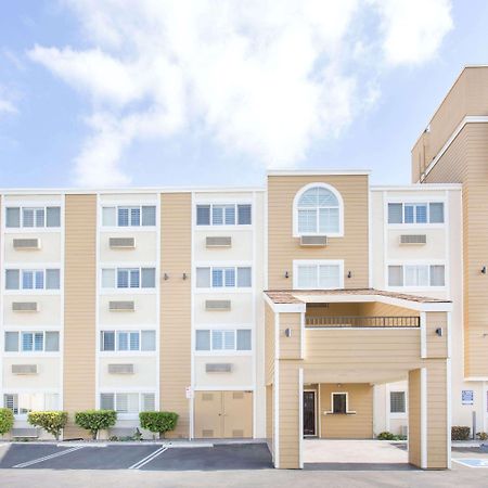 Super 8 By Wyndham National City Chula Vista Exteriér fotografie