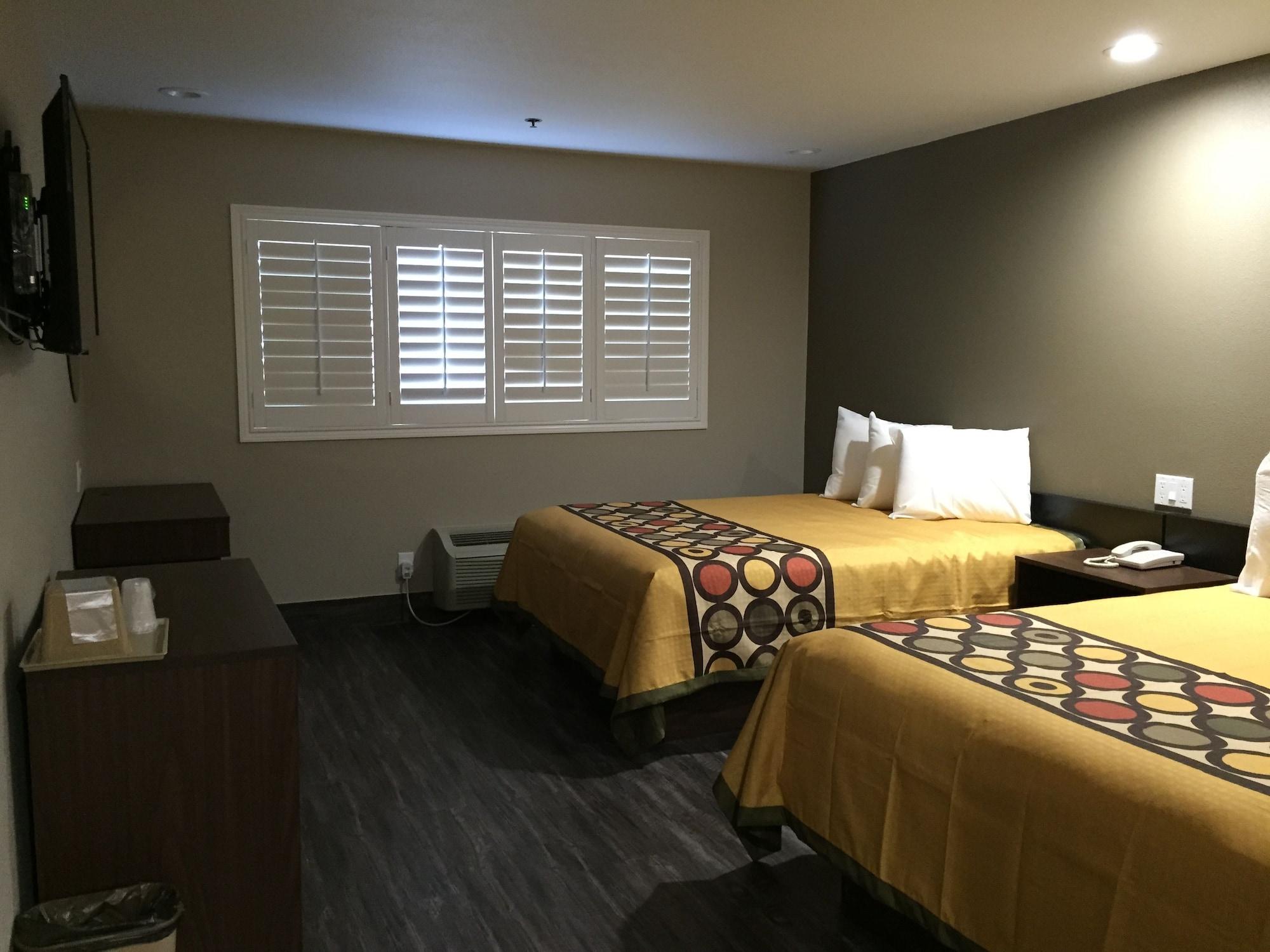 Super 8 By Wyndham National City Chula Vista Exteriér fotografie
