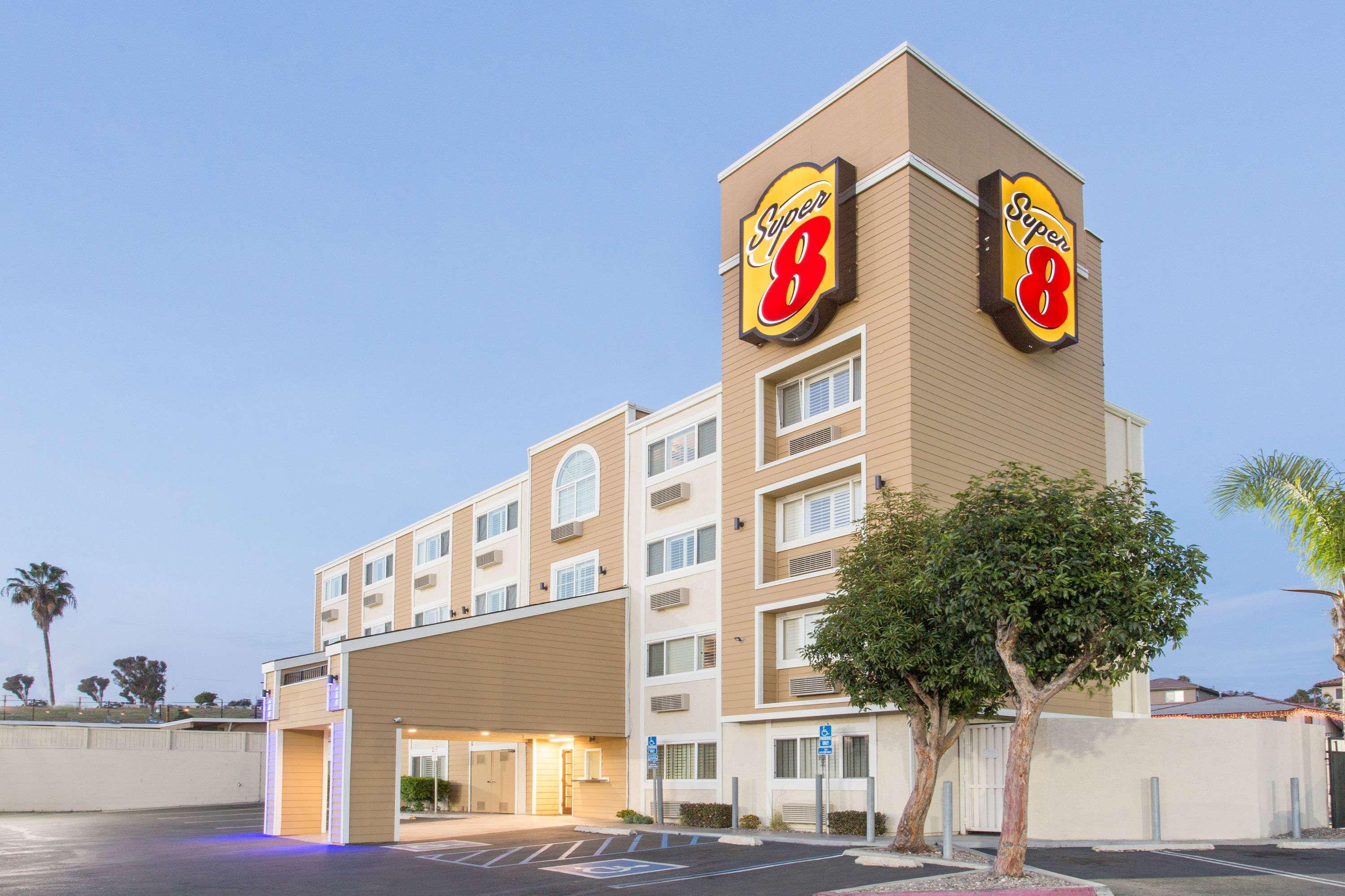 Super 8 By Wyndham National City Chula Vista Exteriér fotografie